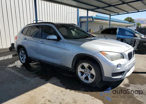 2013 BMW X1 Sdrive28I из США, поврежденный, VIN WBAVM1C57DVW45810
